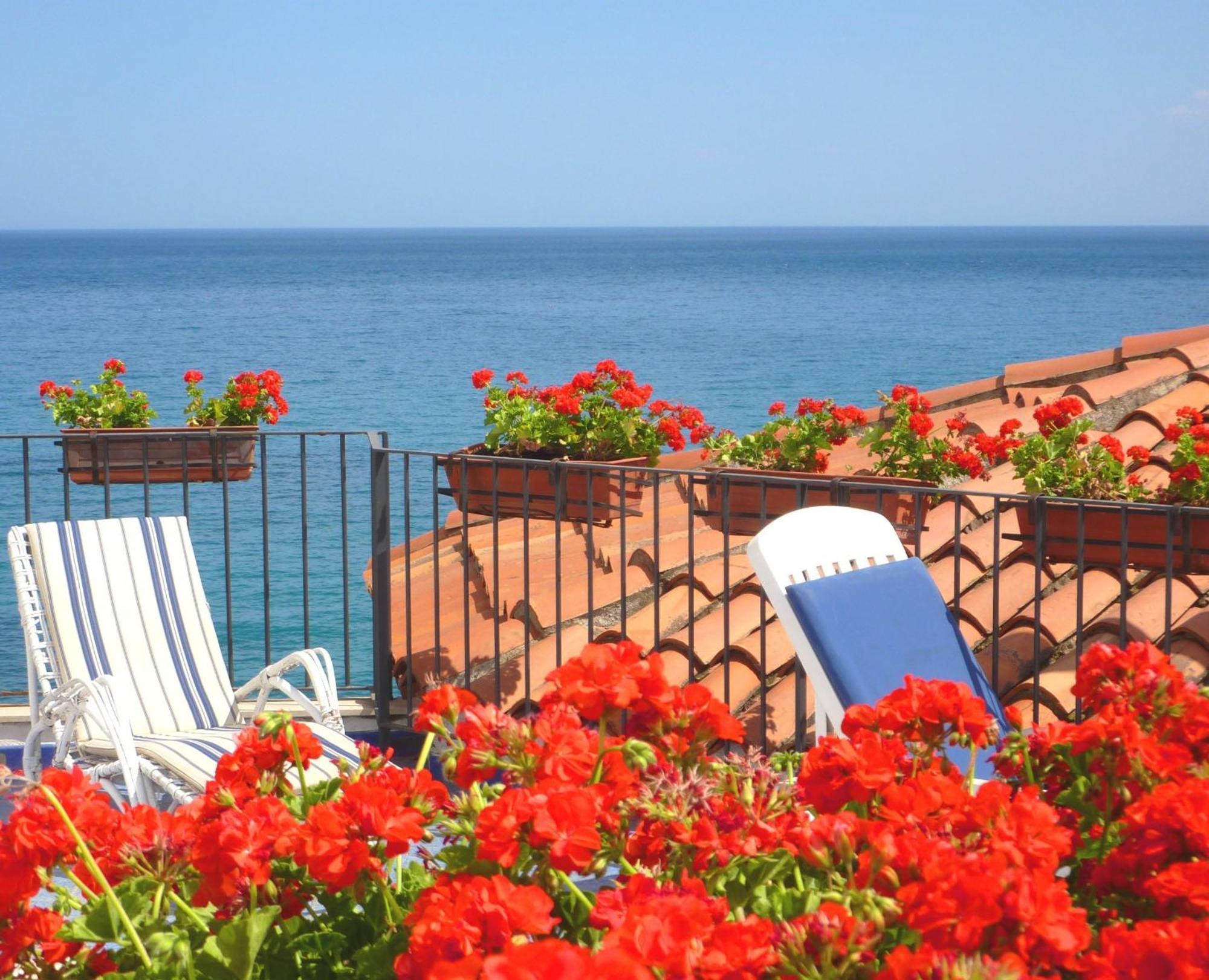 Hotel Palladio Giardini-Naxos Zewnętrze zdjęcie